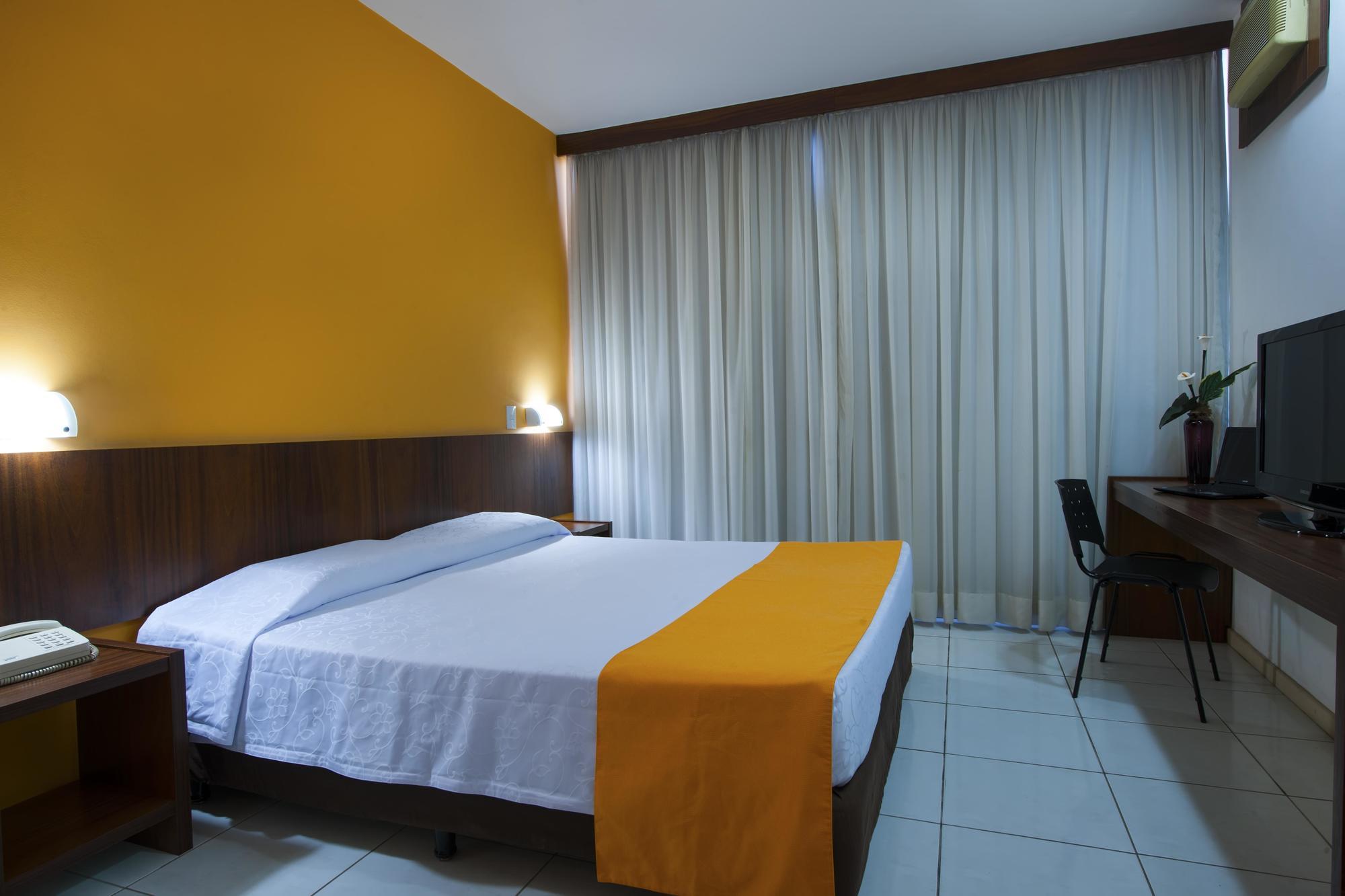 Hotel Slim Curitiba Alto Da XV Zewnętrze zdjęcie